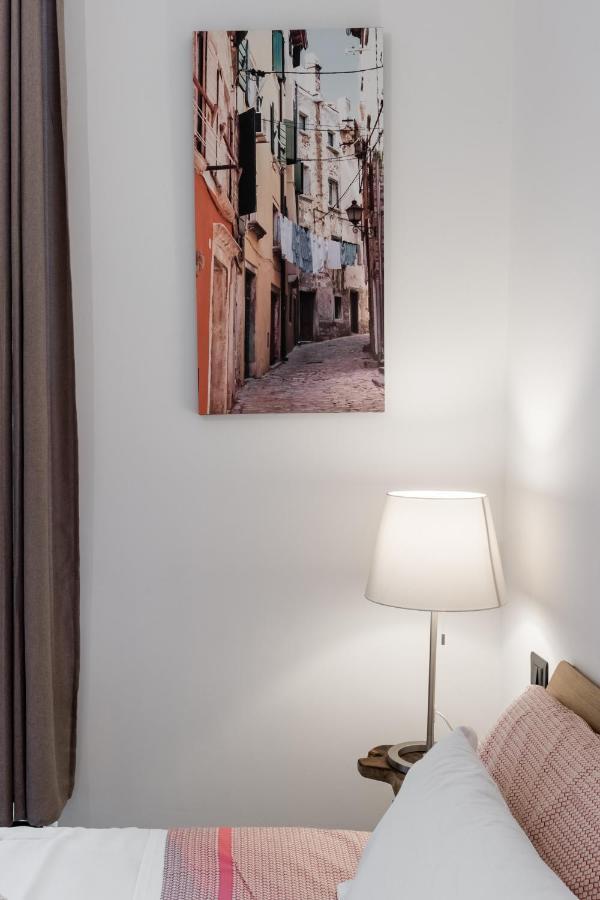 Acquario 5' Free Wifi & Netflix "Prione" By Tilo Apartment'S Genoa Exterior photo